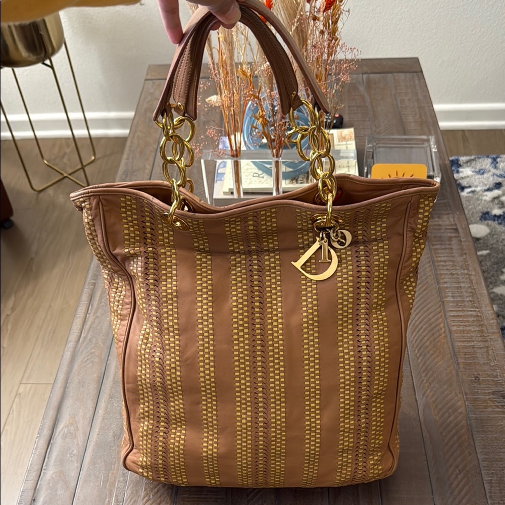 Christian Dior - Pre loved Brown Leather Tote Bag with Gold Accents